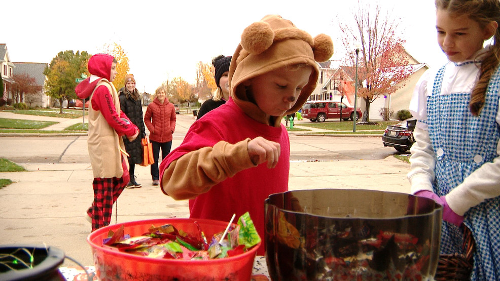 Happy Halloween! Share your trick-or-treating photos & videos with us — Sheboygan Community news